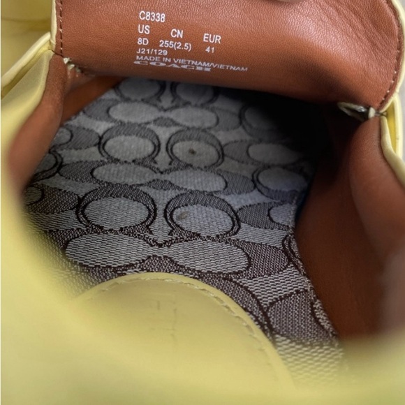 🎈SALE 🥾Coach Men Authentic Yellow Chunk Leather Lug Sole C8331 loafers size 8 - Picture 6 of 7